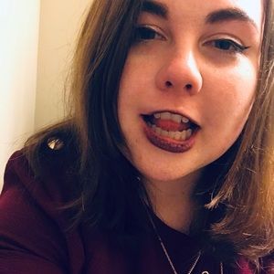 Meet your Posher, Julina